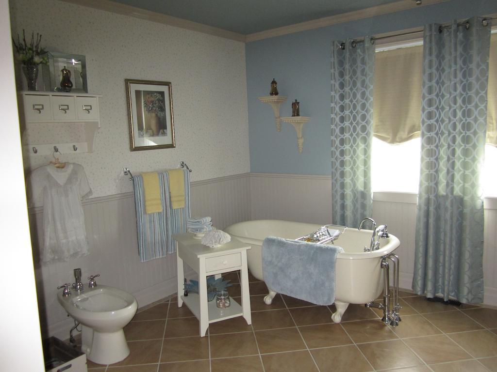 Casa Breeze B & B Saint Stephen Rum bild